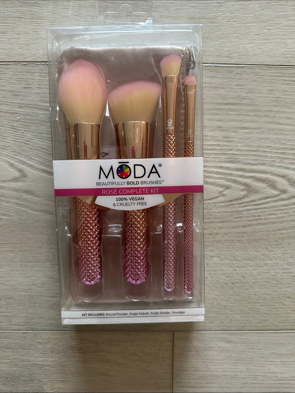 Moda rose, complete brush kit, 100% vegan and cruelty free NWT